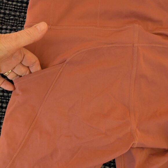 Lululemon Fast and Free Short 10" -- rust, Women's Sz 8 - Picture 13 of 16